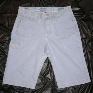 Gloria Vanderbilt sz 10 White Striped Jean Shorts